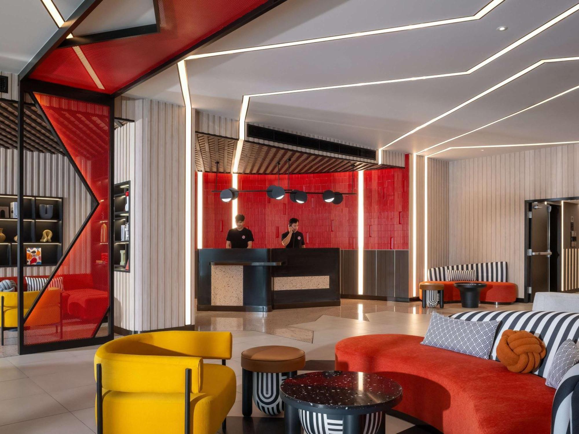 Tribe Living Bangkok Sukhumvit 39 By Accorhotels Esterno foto