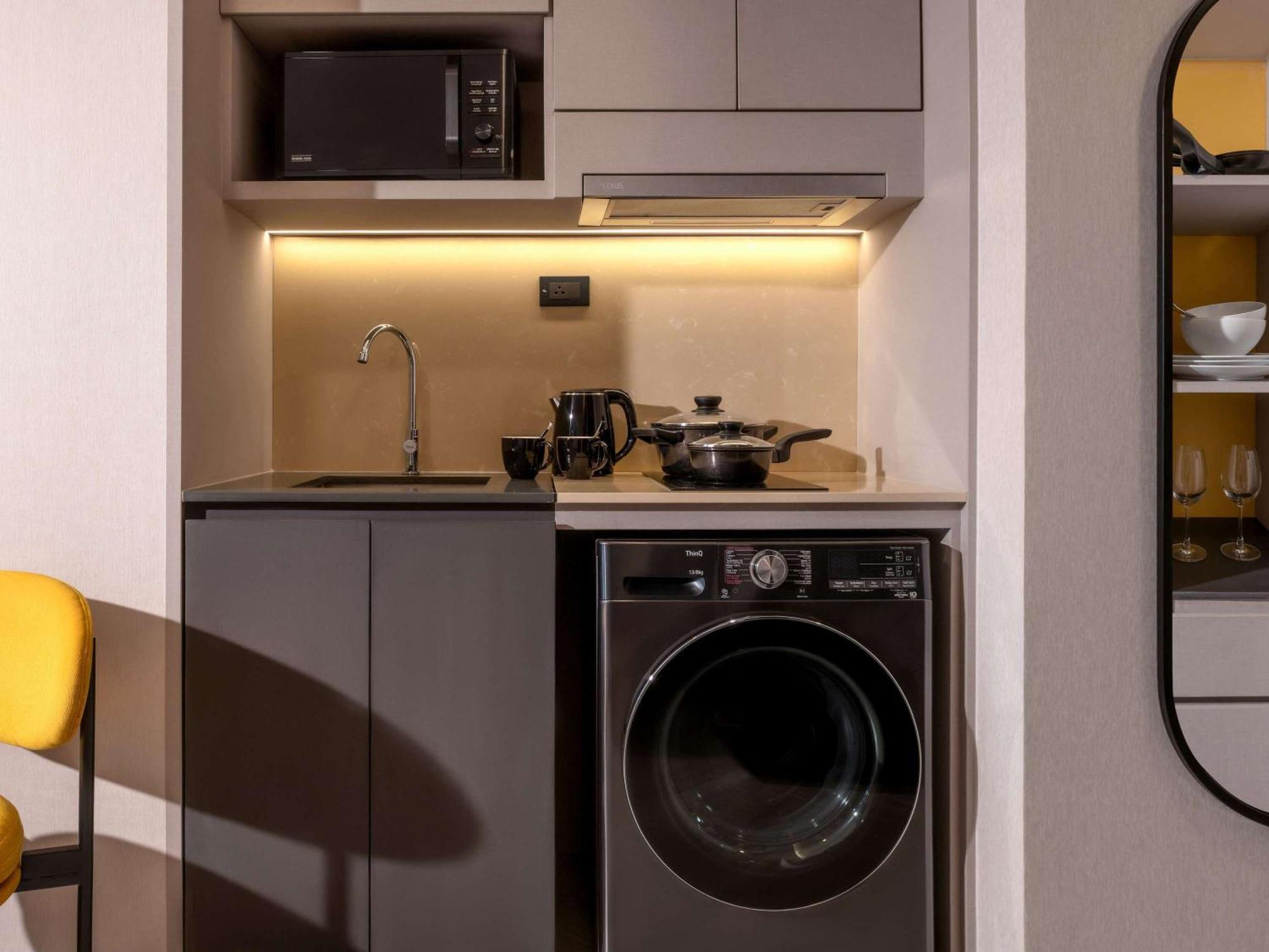 Tribe Living Bangkok Sukhumvit 39 By Accorhotels Esterno foto
